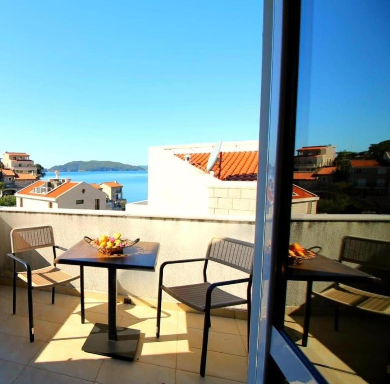 Guest House Villa Pastrovka Sveti Stefan Exterior photo